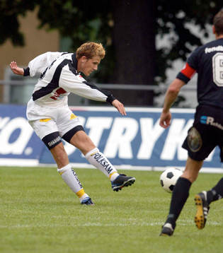 Tobias Hysén skjuter in 1-1 målet