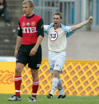 Niklas Skoog jublar, Örebro deppar