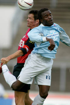 Peter Ijeh, Malmö, mot Thomas Andersson, Örebro