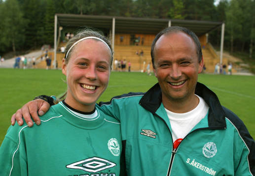 Lagkaptenen Lina Svensson och sambon/tränaren Stephan