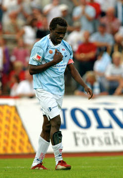 Peter Ijeh, Malmö FF, gör korstecknet