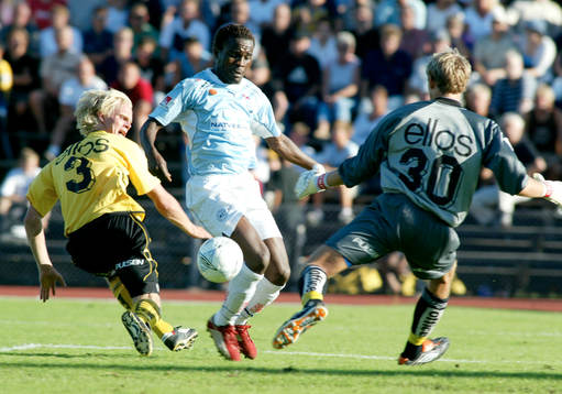 Peter Ijeh mot Johan Sjöberg och Johan Wiland