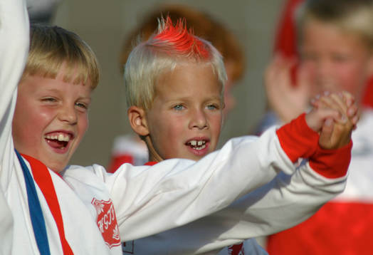 Fotboll, knattar, David Beckham-frisyr. Frilla. Frisyr