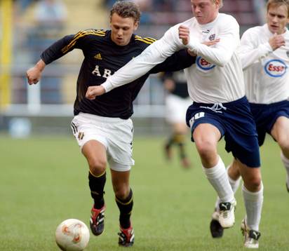Daniel Hoch, AIK och Pall Hjardar, IBV