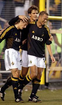 Mats Rubarth, Krister Nordin och Per Nilsson, jubel, AIK