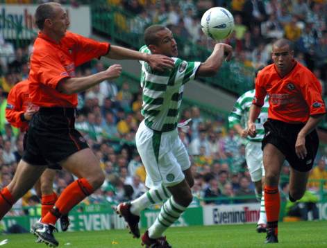 Henrik Larsson, Celtic tar sig fram