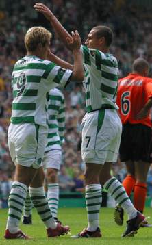 Henrik Larsson och Petrov, Celtic jublar