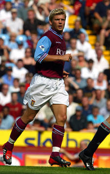 Marcus Allbäck, Aston Villa