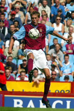 Peter Crouch, Aston Villa