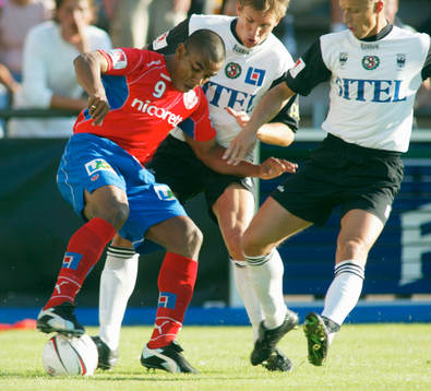 Alvaro Santos, Helsingborg sysselsätter Örebro-försvaret