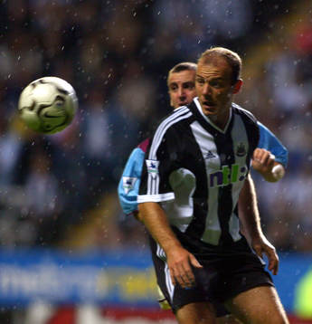 Alan Shearer gjorde ett mål i andra halvlek
