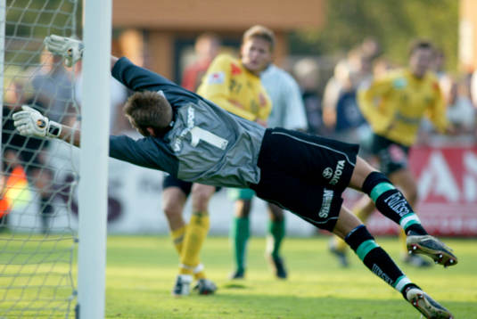 Succéinhopparen Mattias Andersson kvitterar, VF-målvakten