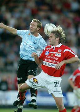 Niklas Skoog mot Lasse Johansson