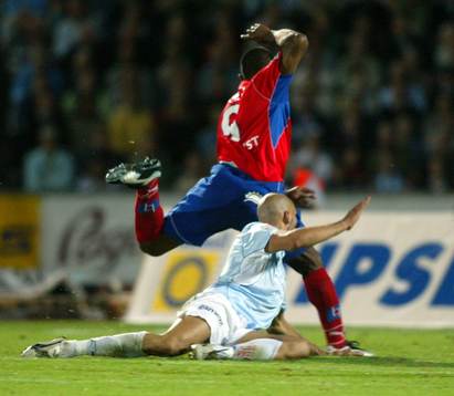 Alvaro Santos, Helsingborg rundar Daniel Majstorovic,