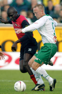 Fredrik Winsnes, Hammarby och Paul Oyuga, Örebro