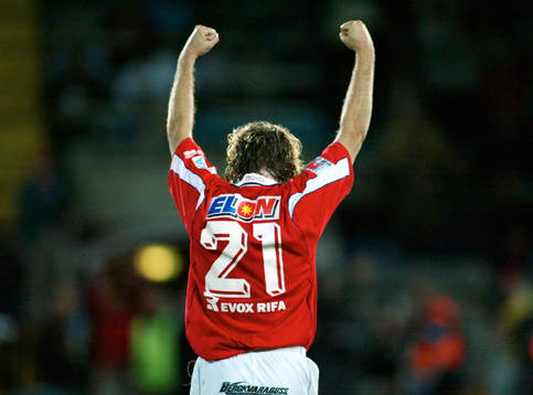 Jubel i Kalmar-natten, matchvinnaren Lasse Johansson