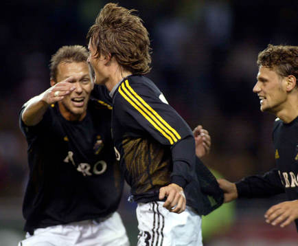 Krister Nordin, Mats Rubarth och Daniel Hoch, AIK jublar,