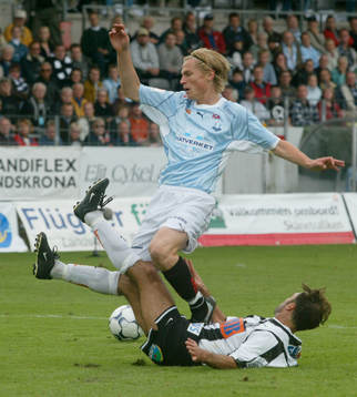 Markus Rosenberg har fått Per-Ola Ljung på rygg