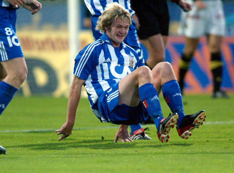 1-0 skytten Dennis Jonsson, debutant, var jättelycklig,