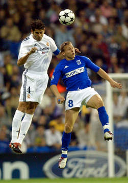 Fernando Hierro, Real Madrid vinner en duell mot Wesley