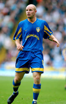 Danny Mills,  Leeds