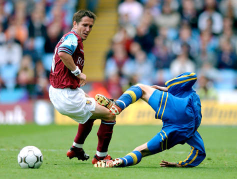 Öyvind Leonhardsen, Aston Villa