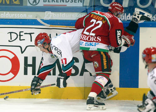 Jonas Esbjörs, Frölunda trycker upp Fredrik Warg, Modo i