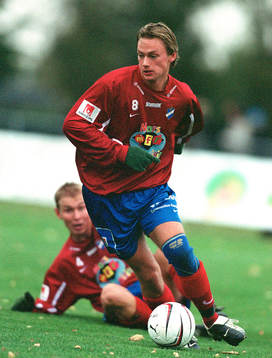 Fotboll. Superettan. Patrik Karlsson, Öster