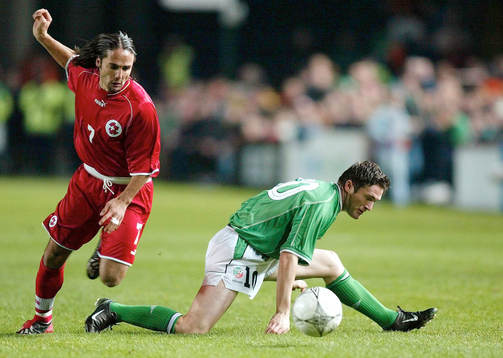 Robbie Keane, Irland och Ricardo Cabanas, Schweiz