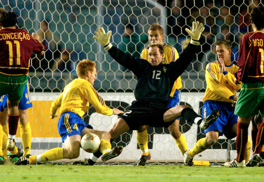 Dick Last räddar Sergio Conceicao