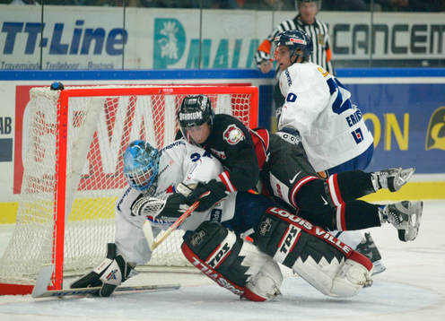 Franz Nielsen, Malmö och Mikael Sandberg, målvakt,