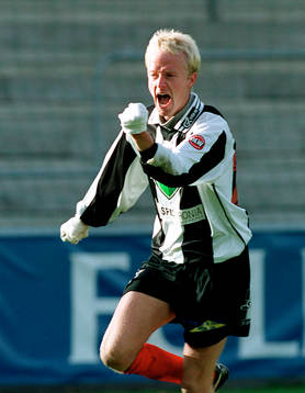 Niklas Fredriksson, Sylvia jublar