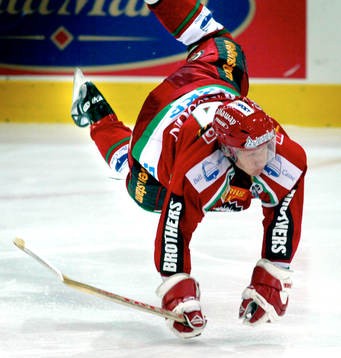 Matchens lirare Niklas Andersson på flygtur