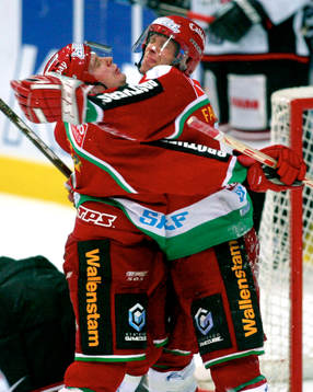 Oscar Ackerström jublar