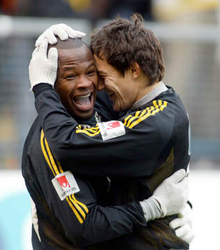 Samuel Ayorinde och Stefan Ishizaki, AIK, jubel
