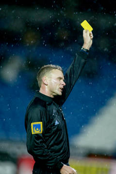 Varning, regn, domare