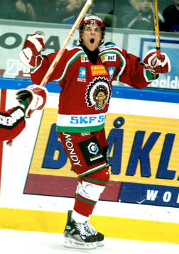 Magnus Johansson jublar