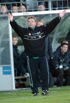 Anders Linderoth, tränare Hammarby jublar när