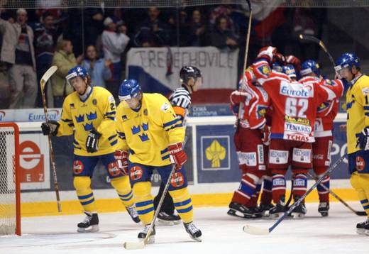 Sverige förlorade första matchen med 5-2