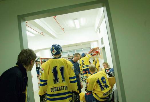 Sverige förlorade första matchen med 5-2