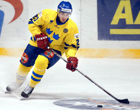 Joel Lundqvist, Sverige