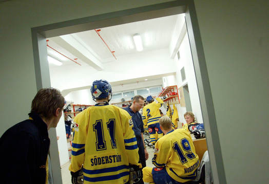 Sverige förlorade första matchen med 5-2, ett deppigt