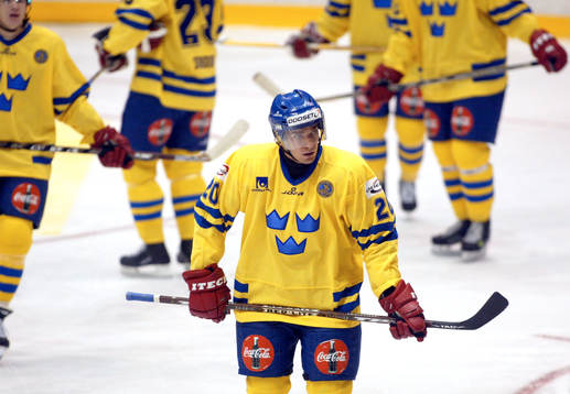 Joel Lundqvist, Sverige