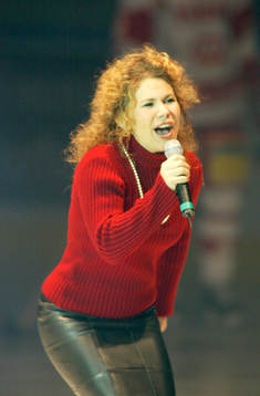 Eva Almér, sång, nationalsång, musik