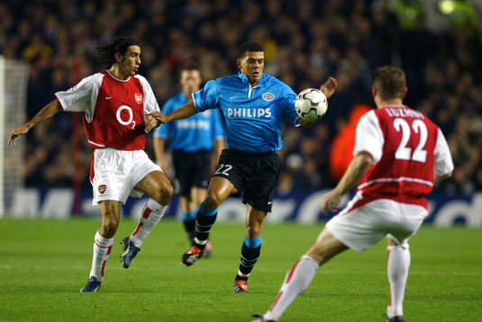Robert Pirez, Arsenal och Wilfred Bouma, PSV Eindhoven