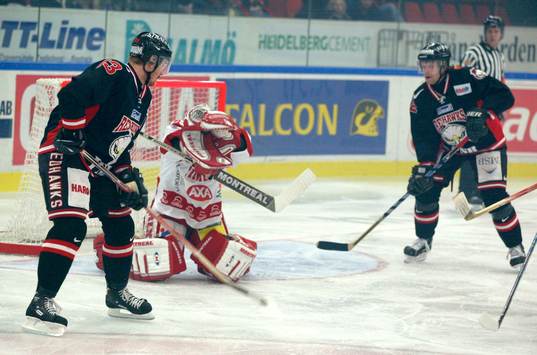 Marcus Thuresson och David Petrasek, Malmö. Kimmo Kapanen,