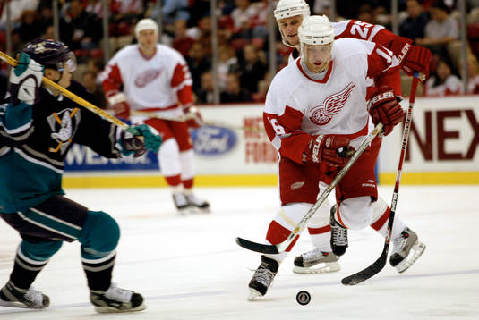 Kirk Maltby och Darren McCarty, Detroit. (Canal +)