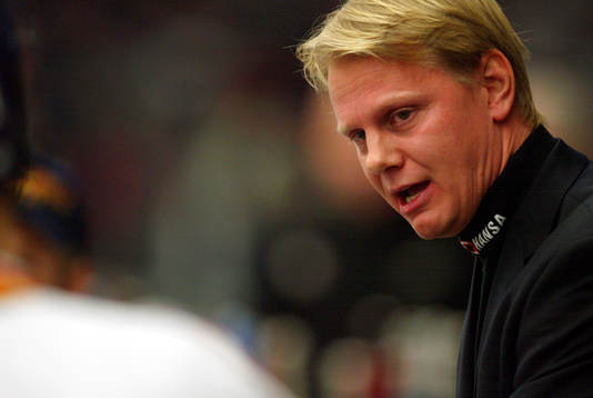 Niklas Wikegård, tränare Djurgården försöker mana på