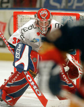Juuso Riksman, Modo
