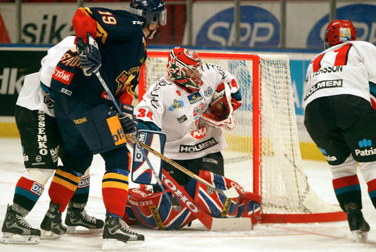 Juuso Riksman, Modo